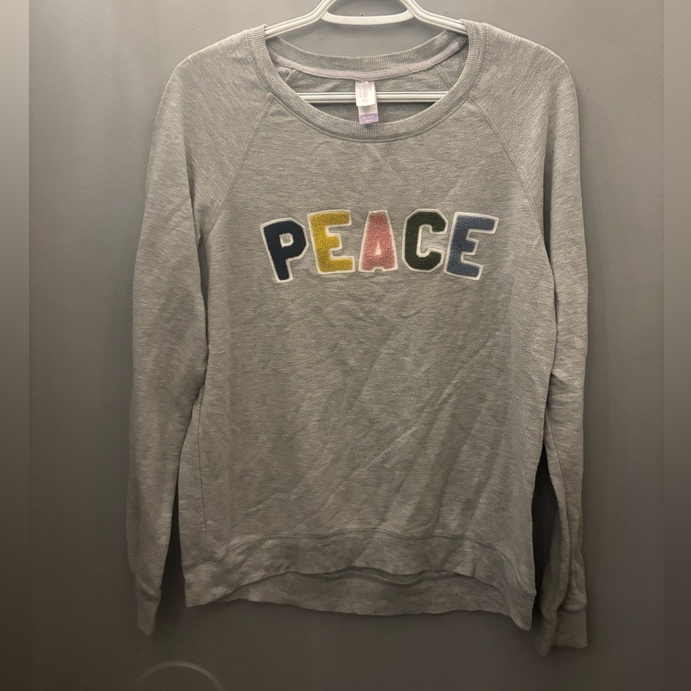 Secret Treasures Gray Sweatshirt